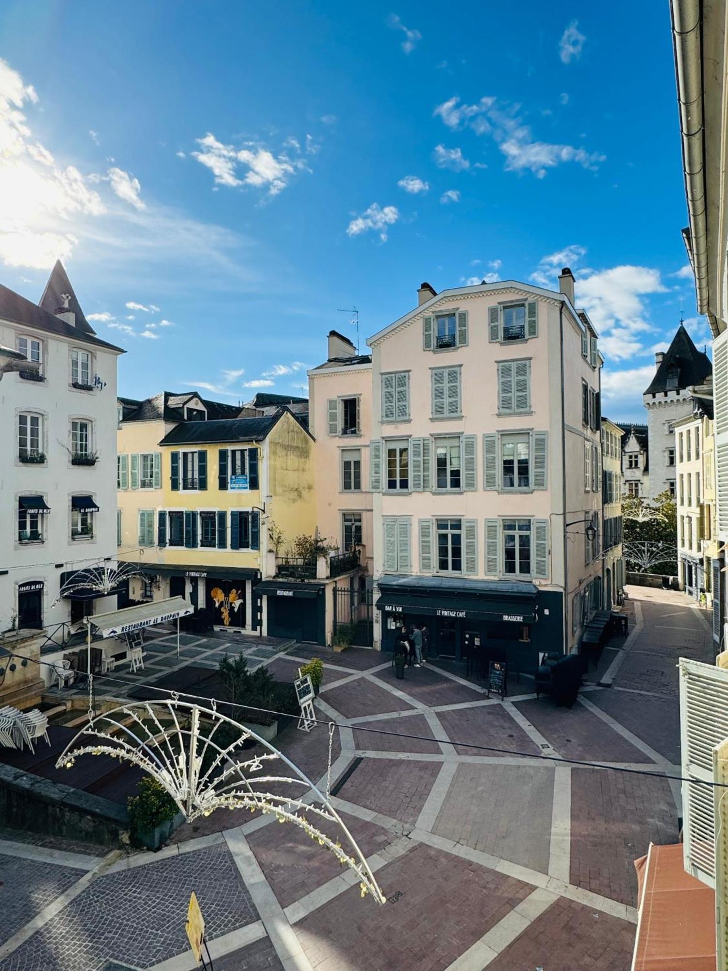 Wonderhost, Au Coeur Du Quartier Du Chateau Pau Exterior photo